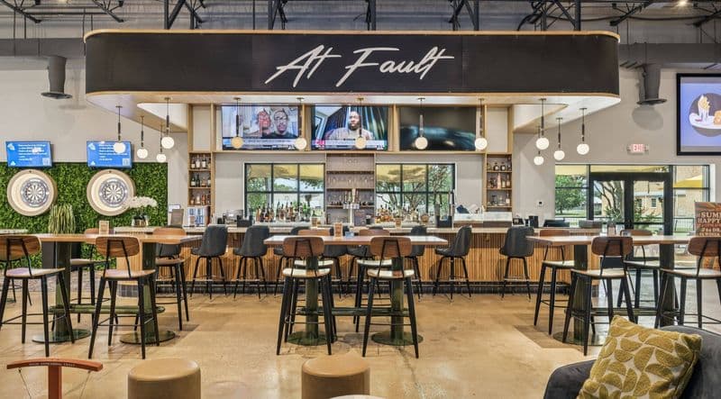 At Fault – Restaurant, Sports Bar & Pickleball